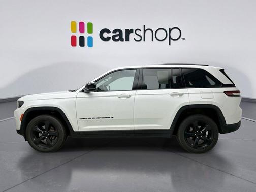 Bright White Clearcoat 2023 Jeep Grand Cherokee Altitude