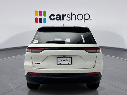 Bright White Clearcoat 2023 Jeep Grand Cherokee Altitude