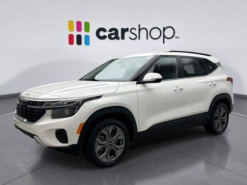 Snow White Pearl 2024 Kia Seltos S