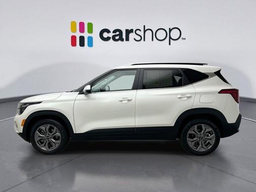 Snow White Pearl 2024 Kia Seltos S
