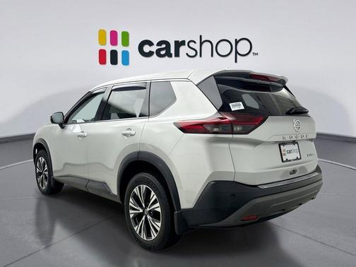 Brilliant Silver Metallic 2021 Nissan Rogue SV