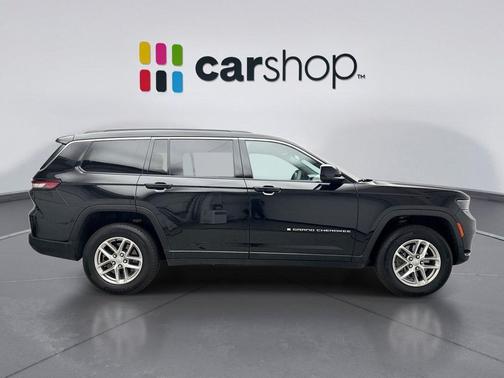 Diamond Black Crystal Pearlcoat 2025 Jeep Grand Cherokee L Laredo