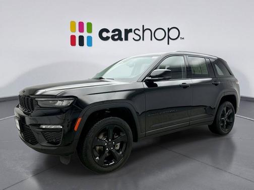 Diamond Black Crystal Pearlcoat 2023 Jeep Grand Cherokee Limited