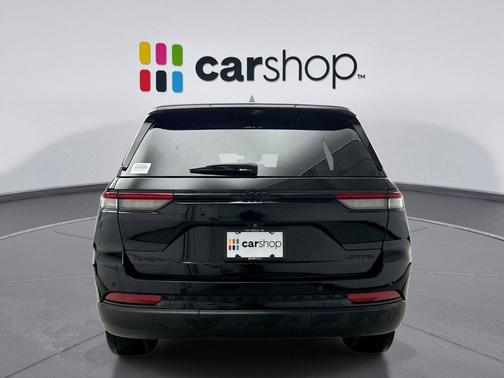 Diamond Black Crystal Pearlcoat 2023 Jeep Grand Cherokee Limited