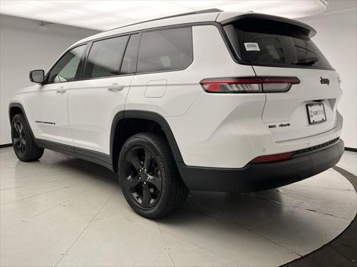 2022 Jeep Grand Cherokee L Altitude