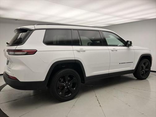 2022 Jeep Grand Cherokee L Altitude