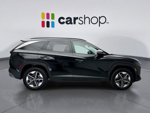 Phantom Black 2025 Hyundai TUCSON SEL Convenience