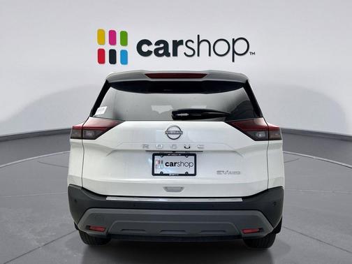 Pearl White Tricoat 2023 Nissan Rogue SV