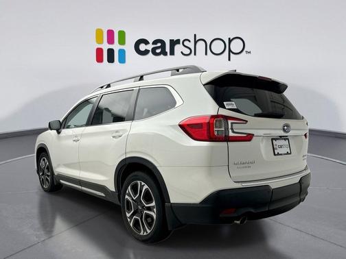 Crystal White Pearl 2023 Subaru Ascent Limited 8-Passenger