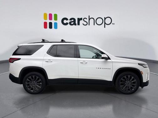 Summit White 2023 Chevrolet Traverse RS