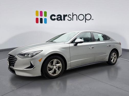 2022 Hyundai SONATA SE