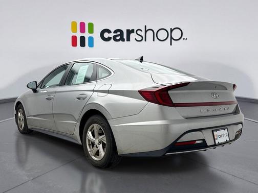 2022 Hyundai SONATA SE