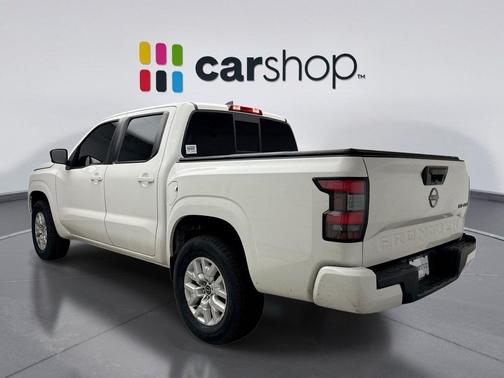 Glacier White 2022 Nissan Frontier SV