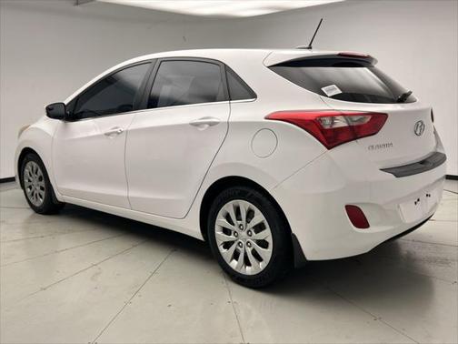 2016 Hyundai Elantra GT Base