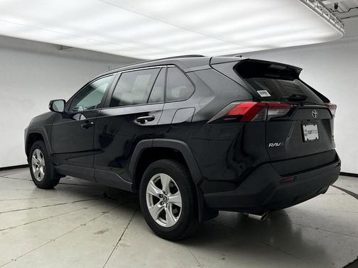 Midnight Black Metallic 2019 Toyota RAV4 XLE
