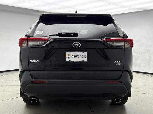 Midnight Black Metallic 2019 Toyota RAV4 XLE