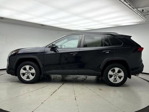 Midnight Black Metallic 2019 Toyota RAV4 XLE