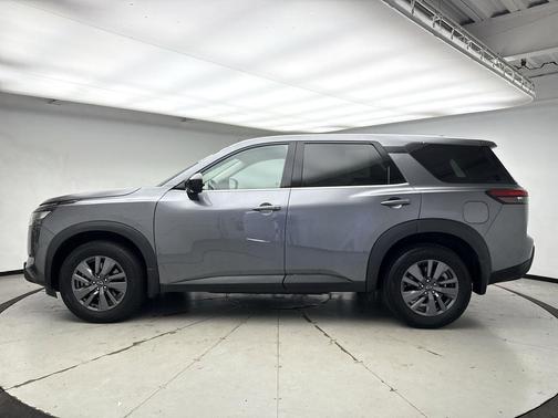 Gun Metallic 2024 Nissan Pathfinder S 4WD