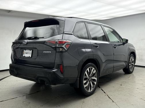 Magnetite Gray Metallic 2025 Subaru Forester Touring