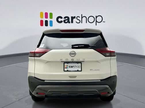 Pearl White Tricoat 2023 Nissan Rogue SL