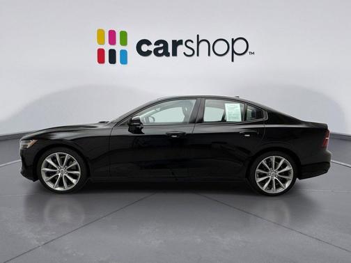 2021 Volvo S60 T6 Momentum