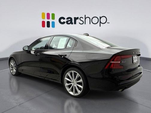 2021 Volvo S60 T6 Momentum