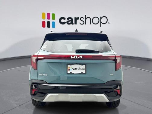 Pluton Blue/Black Roof 2024 Kia Seltos S
