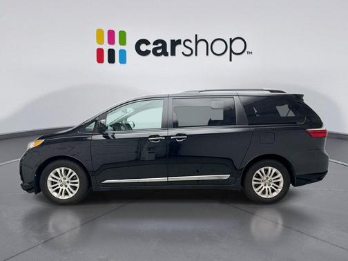 Midnight Black Metallic 2017 Toyota Sienna XLE Premium