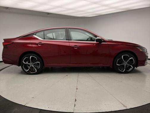 2023 Nissan Altima SR Intelligent AWD
