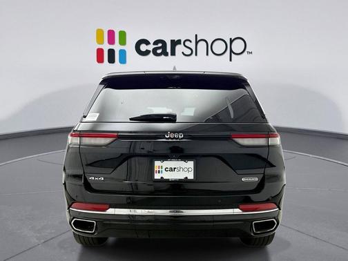 Diamond Black Crystal Pearlcoat 2023 Jeep Grand Cherokee Overland