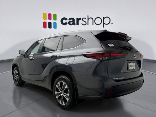 2024 Toyota Highlander Hybrid XLE