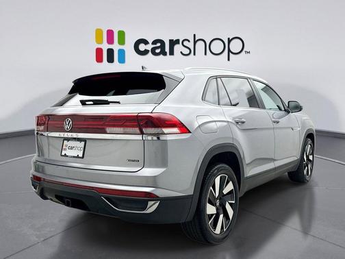 Silver Mist 2025 Volkswagen Atlas Cross Sport 2.0T SE w/Technology 4MOTION