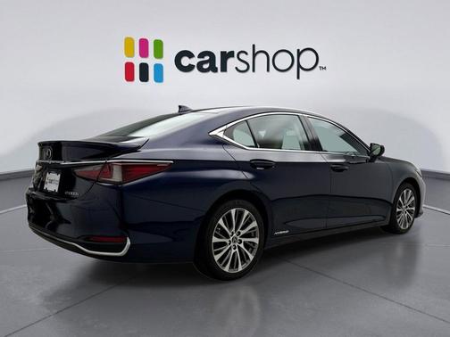 2020 Lexus ES 300h Base