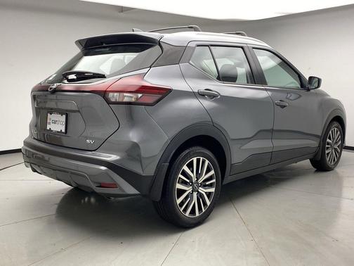 Gun Metallic 2023 Nissan Kicks SV