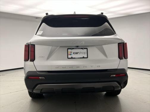 2022 Kia Sorento S