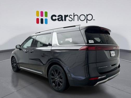 2022 Kia Carnival SX