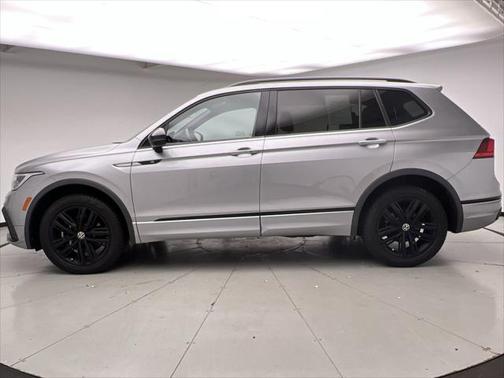 2022 Volkswagen Tiguan 2.0T SE R-Line Black 4MOTION