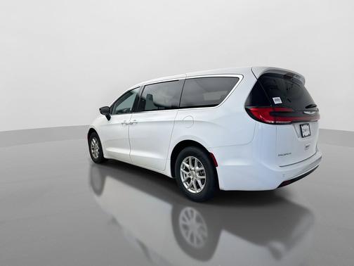 Bright White Clearcoat 2025 Chrysler Pacifica L