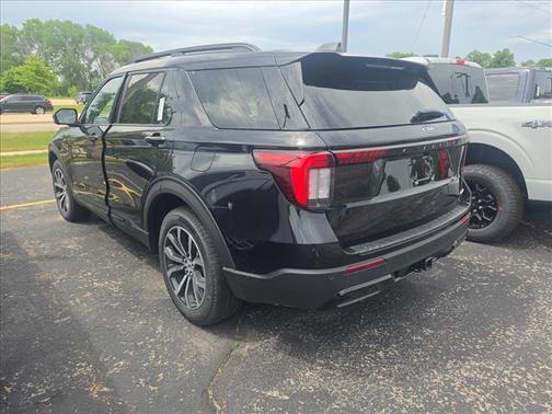 Agate Black Metallic 2026 Ford Explorer ST-Line
