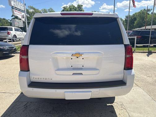 Summit White 2018 Chevrolet Suburban LT