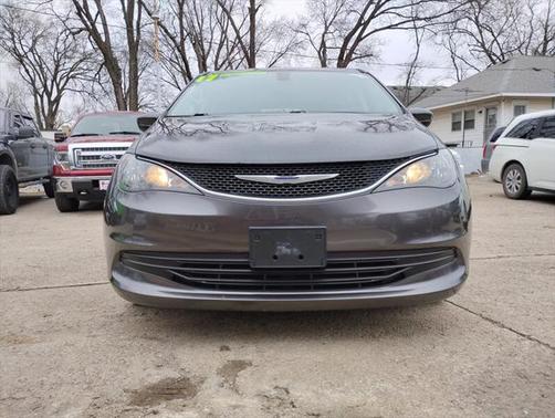 2017 Chrysler Pacifica Touring