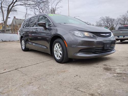 2017 Chrysler Pacifica Touring