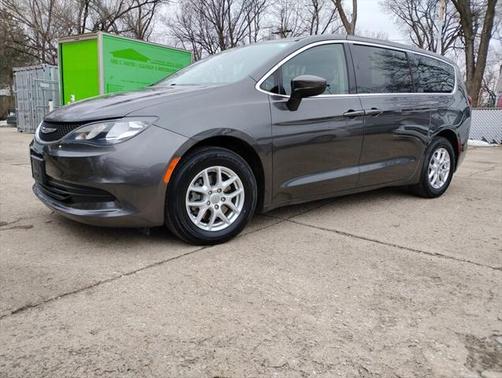2017 Chrysler Pacifica Touring
