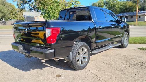 2018 Nissan Titan SL