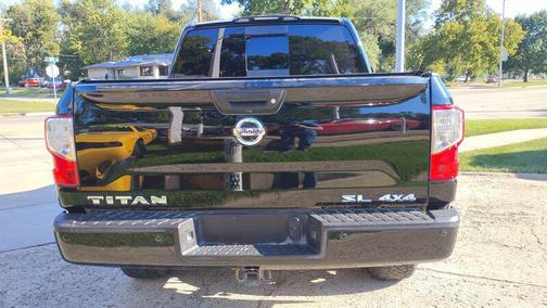 2018 Nissan Titan SL