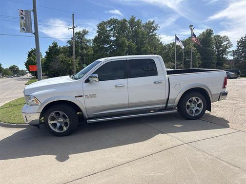 Bright White Clearcoat 2014 RAM 1500 Laramie