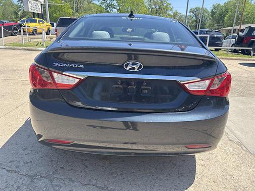 Midnight Black Mica 2013 Hyundai SONATA GLS