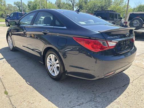Midnight Black Mica 2013 Hyundai SONATA GLS