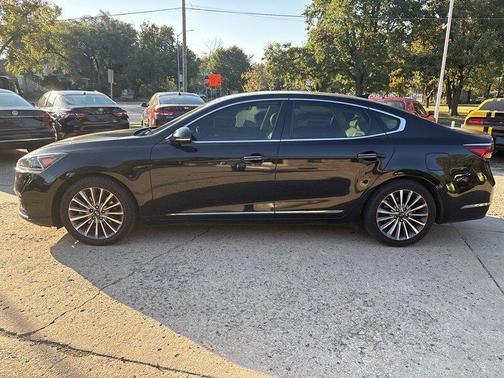 2017 Kia Cadenza Premium