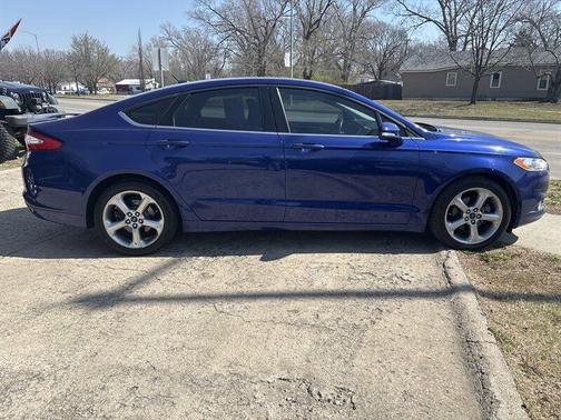 Deep Impact Blue 2015 Ford Fusion SE